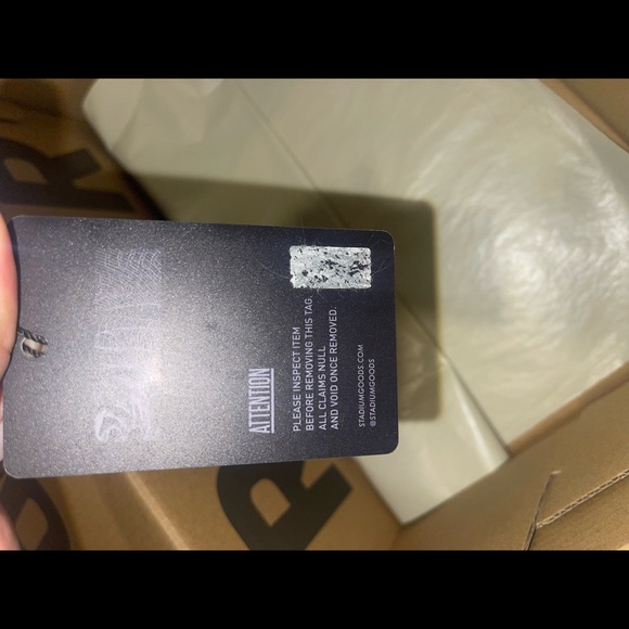 ❌SOLD❌YEEZY Foam Runner Moon Grey - Picture 6 of 9